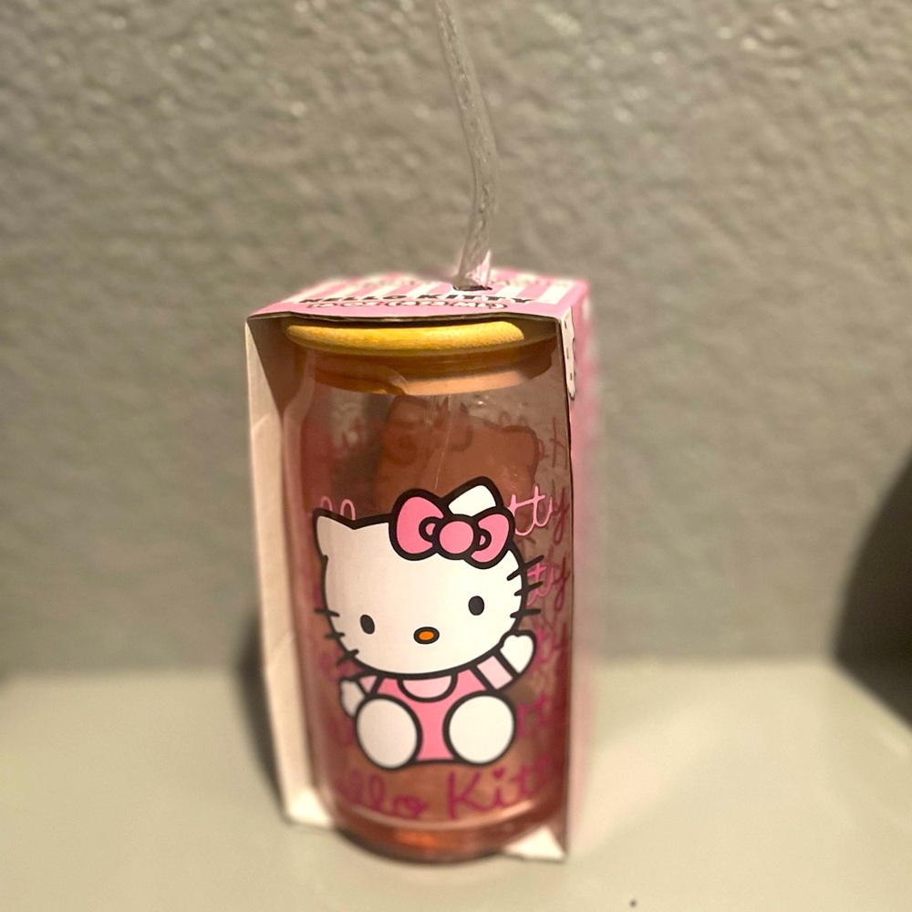 Hello kitty glass tumbler